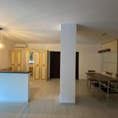 Apartament 3 Camere Bacău Exterior foto